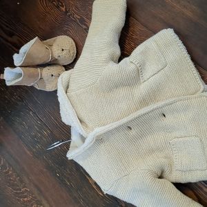 Baby gap 6 months cream and gold jacket with shoes